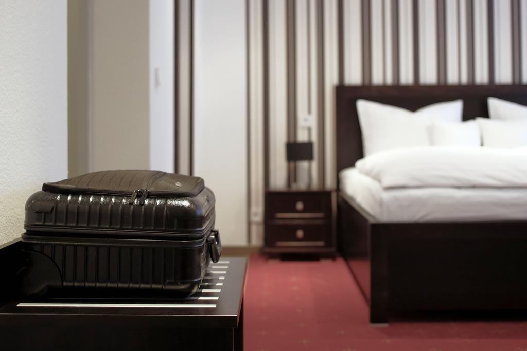 Limes Hotel Wehrheim Room photo